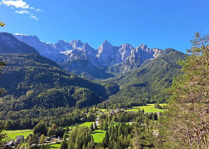 Koca Martuljek Holiday home *